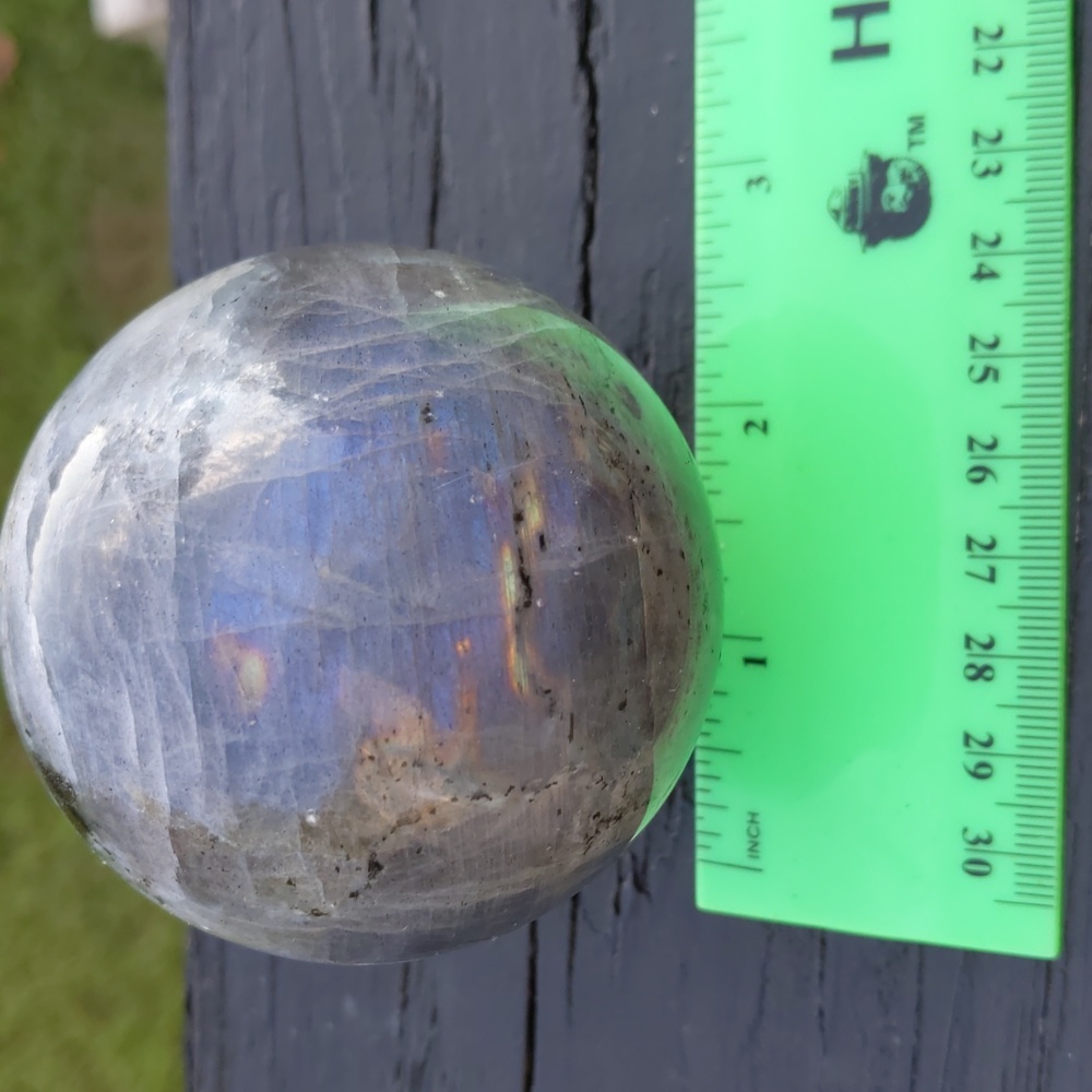 Labradorite sphere - Picture 2 of 3